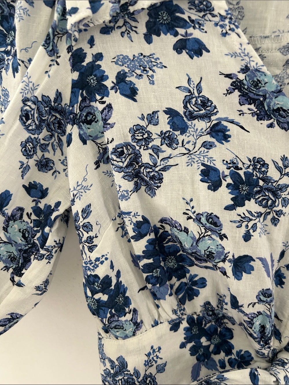 Cupcakes & Cashmere Tie-Front Crop Top Blue/White Floral Ruffle Peasant Milkmaid - Picture 15 of 16